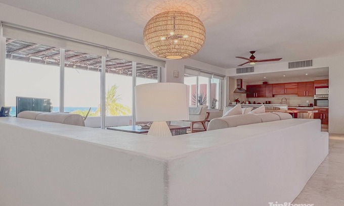 La Paz Villa | Beautiful 3BR/3Ba villa includes beach club & golf cart