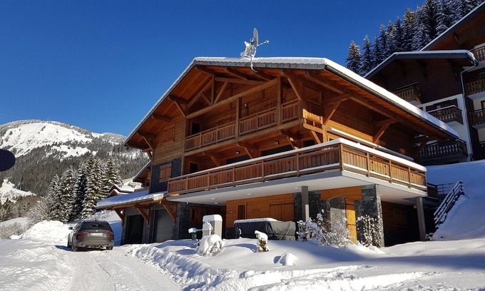 Chatel Ski Chalet | Beautiful 4* Chalet for 14/15 people, very comfortable with jacuzzi in Châtel