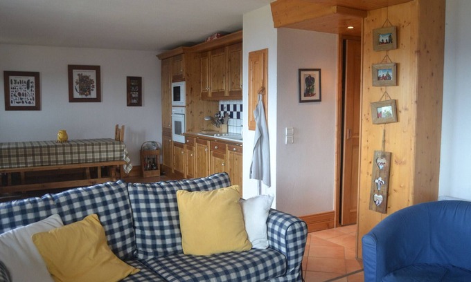 Arc-1800 Apartment | Beautiful 4-Room Apartment, 7 People, Ski-In/Ski-Out in Arc 1800