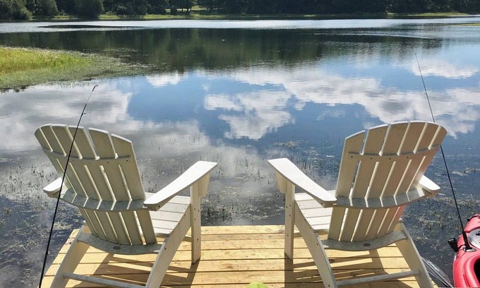 Forestdale House | Beautiful 4BR Lake Front House