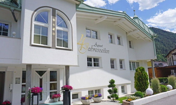 Ried im Oberinntal Apartment | Beautiful apartment for 4 guests with WIFI, TV, patio and parking