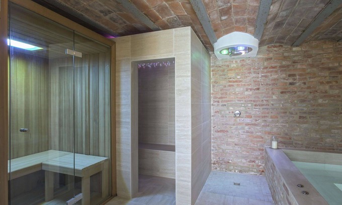 Pieve a Nievole Apartment | Beautiful apartment for 4 guests with WIFI, A/C, hot tub, pool, TV, patio and pets allowed
