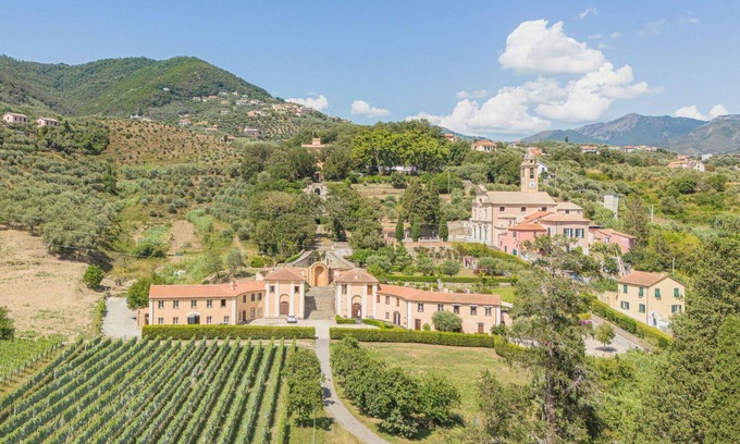 Sestri Levante Villa | Beautiful apartment in villa for 4 people with WIFI, TV and parking