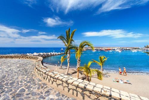 Playa San Juan Apartment | Beautiful Apartment with AC just steps from the sea in Playa San Juan