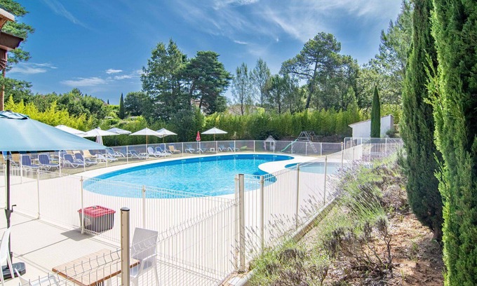 Nans-les-Pins Apartment | Beautiful apartment for 8 guests with private pool, WIFI, TV, terrace, pets allowed and parking