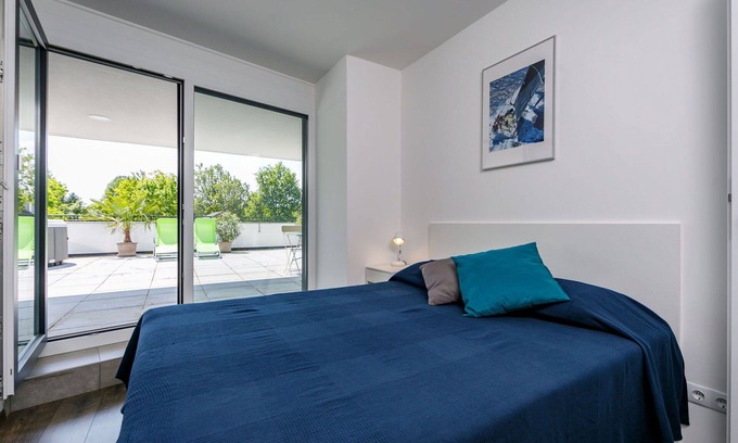 Balatonszemes Apartment | Beautiful apartment for 6 guests with pool, A/C, WIFI, TV, terrace and pets allowed