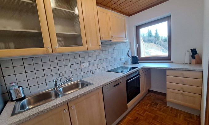 Wildschoenau Villa | Beautiful apartment in villa for 3 guests with WIFI, TV, balcony and parking