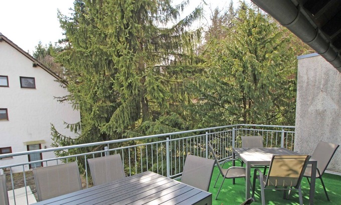 Immerath Apartment | Beautiful apartment for 22 guests with WIFI, TV, terrace, pets allowed and parking