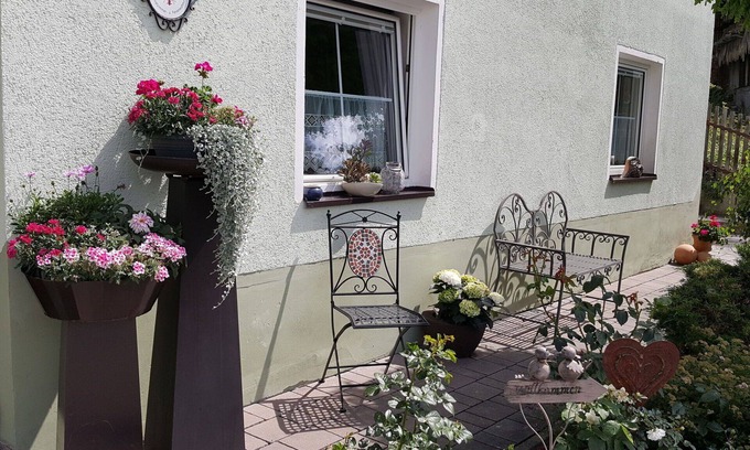 Fendels Apartment | Beautiful apartment for 6 people with WIFI, TV, terrace and pets allowed