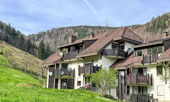 Aftersteg Apartment | Beautiful apartment for 4 people with WIFI, TV and balcony
