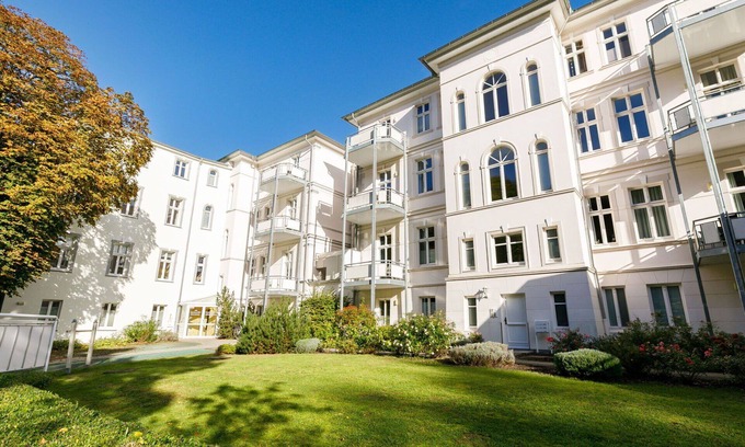 Ostvorpommern Apartment | Beautiful apartment for 2 guests with WIFI, TV, balcony and pets allowed