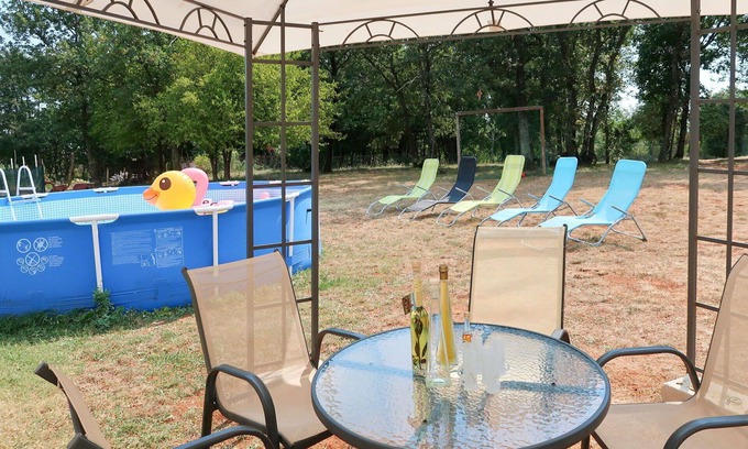 Hrboki Apartment | Beautiful apartment for 6 guests with private pool, WIFI, A/C, TV, patio and parking