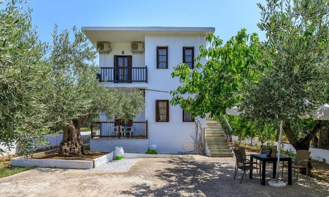 Stafylos Apartment | Beautiful apartment in Stafylos close to the beach