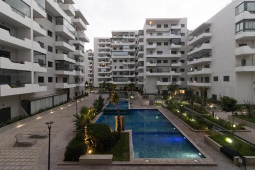 Ain Harrouda Apartment | Beautiful apartment with pool view