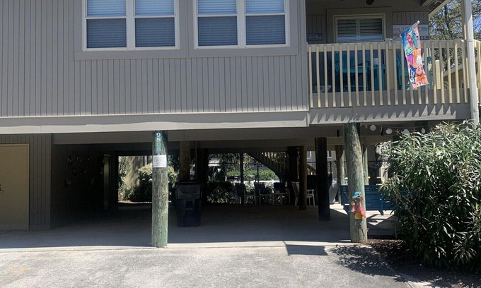 Myrtle Beach Cottage | BEAUTIFUL BEACH COTTAGE PERFECT YEAR ROUND FOR YOUR BEACH GET AWAY