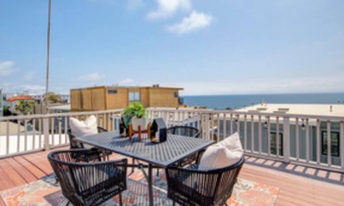 Sand Section Apartment | Beautiful Beach Cottage with Ocean Views!