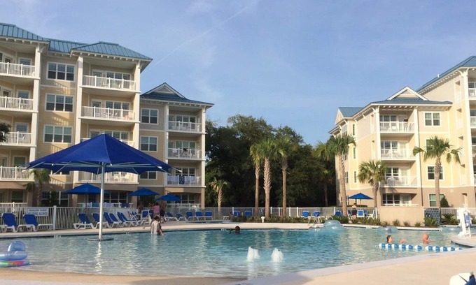 Palmetto Dunes Condo | Beautiful Bluewater Resort and Marina. Two Bedroom Two Bathroom. Book now!
