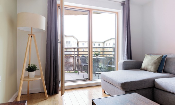 Bow Apartment | Beautiful Bow Apartment