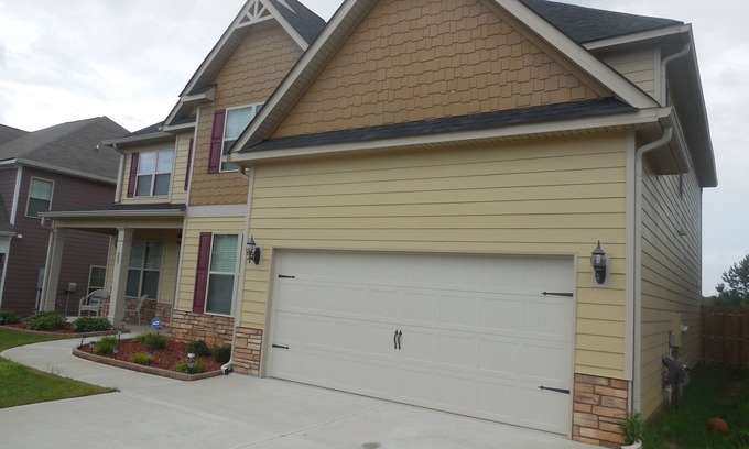 Evans House | Beautiful, brand new five bedroom house located centrally very close to I20
