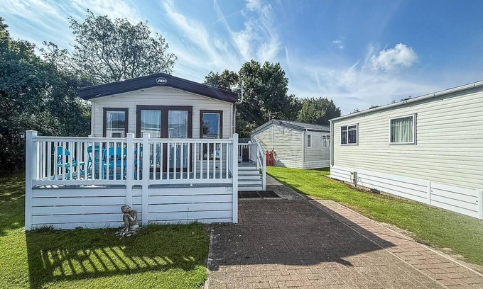 Saxmundham House | Beautiful caravan with decking at Carlton Meres Holiday Park, Suffolk ref 60022M