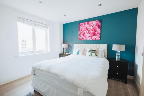 St. Dunstan's Apartment | Beautiful Central Family Apartment for 6