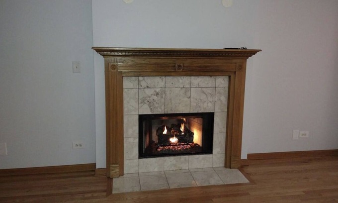 Grand Boulevard Condo | Beautiful condo in desirable neighborhood close to downtown Chicago