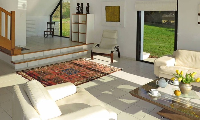 Combrit Villa | Beautiful contemporary villa on large garden in Sainte Marine.