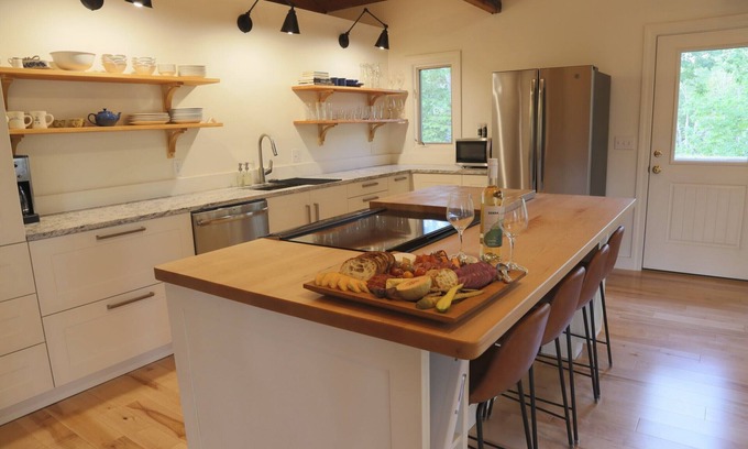 Lincolnville House | Beautiful cottage in the heart of Mid-Coast Maine!