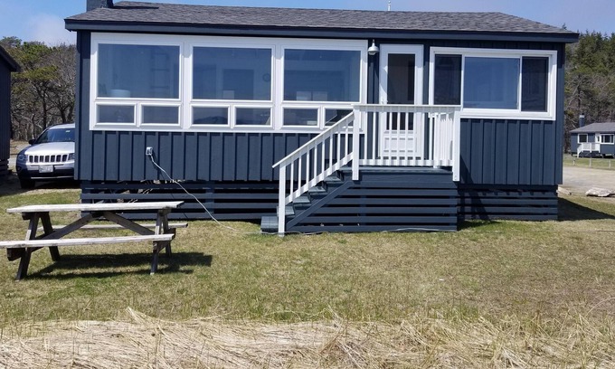 Phippsburg Cottage | Beautiful Countryside Cottage in Maine