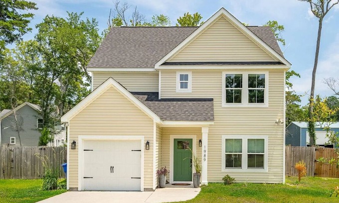 Johns Island House | Beautiful-Cozy-MODERN- 2-bedroom house with all the Essentials- Johns Island SC