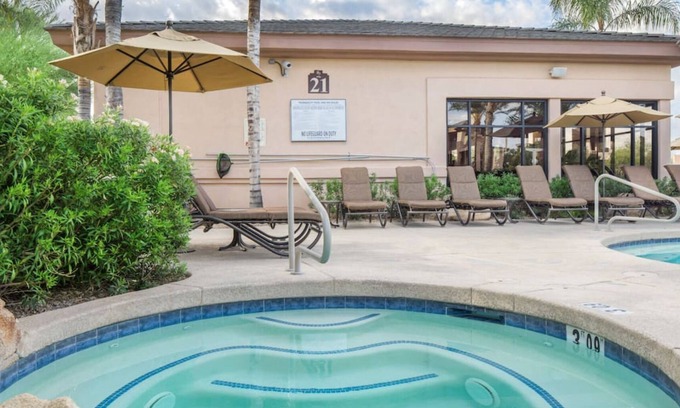 Scottsdale Links Resort | Beautiful Desert Villa - 2BR near TPC Golf Course