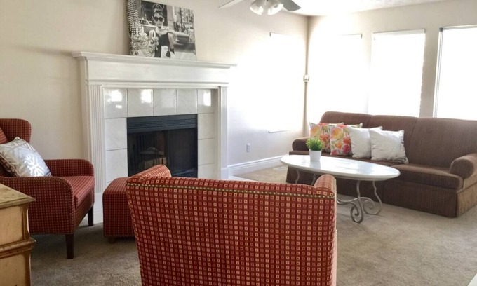 South Jordan House | Beautiful Executive Home Perfect location #1 Rated