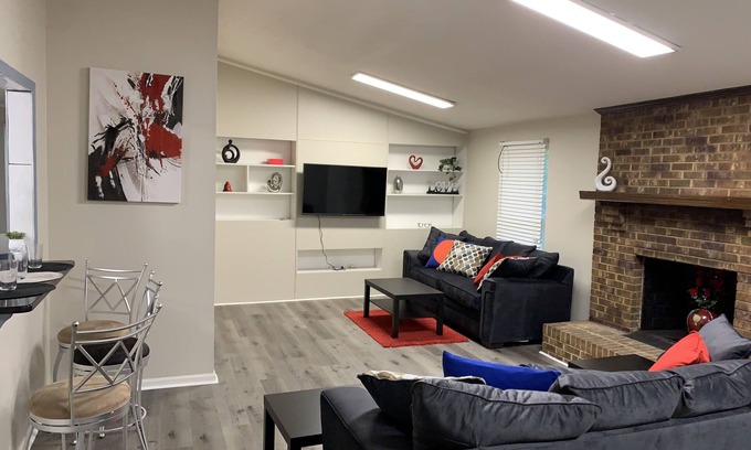 Charlotte House | Beautiful family house/pet friendly