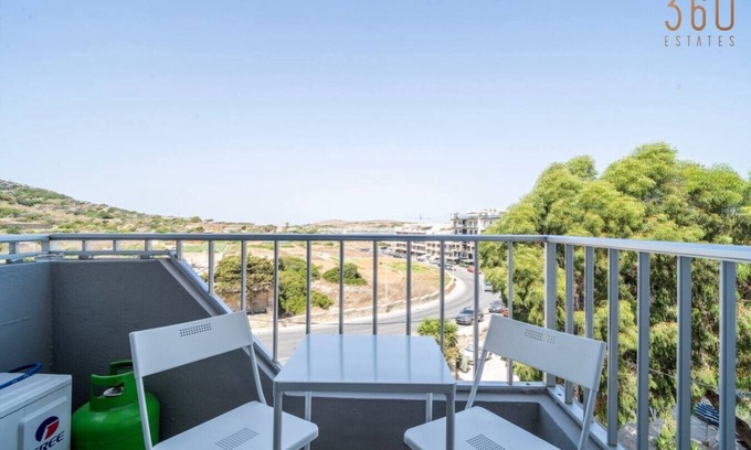 Għadira Apartment | Beautiful, fully equipped 2BR home in Mellieha