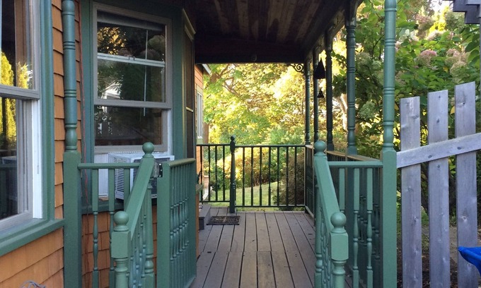 Peaks Island House | Beautiful getaway on Peaks Island!