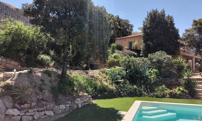 Alata Apartment | Beautiful ground floor apartment with pool in the countryside