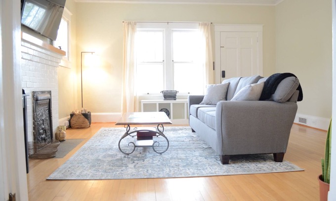 Aberdeen House | Beautiful historic home in the middle of quaint little downtown Aberdeen, NC.