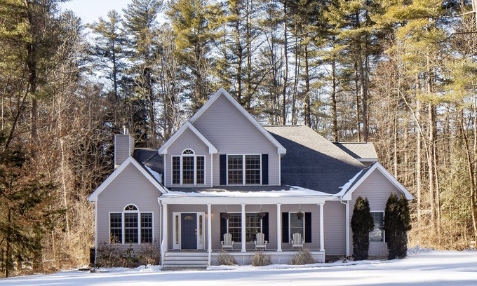 Lee House | Beautiful Home in AMAZING Berkshire Location