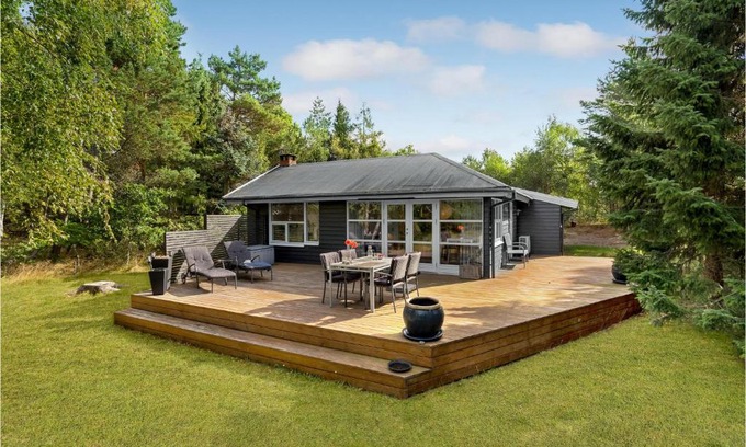 Hoensinge House | Beautiful Home In Vig With Wifi