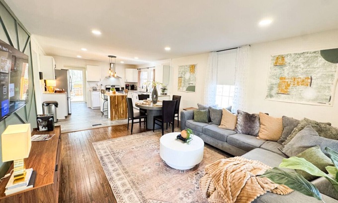 Woodruff House | Beautiful Home minutes from Downtown & BMW