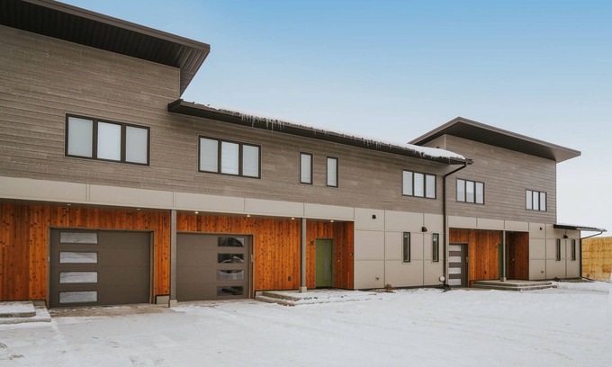 Four Corners House | Beautiful home near ski resorts with patio, grill, washer/dryer, fast WiFi & AC