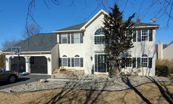 Limekiln House | Beautiful home with mountain views