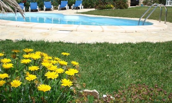 Azenhas do Mar House | Beautiful house in front of the sea in Azenhas do Mar, near beaches, private poo