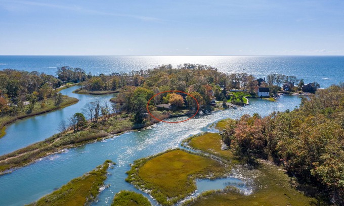 Branford House | Beautiful Long Island Sound Cottage on Private Point