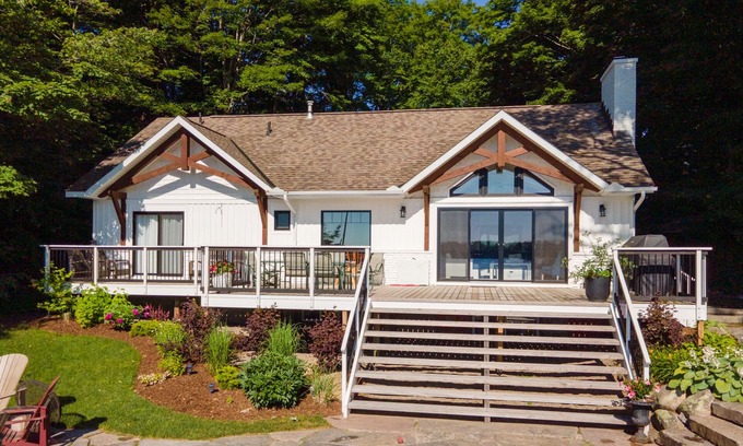 Bala Cottage | Beautiful Muskoka Cottage
