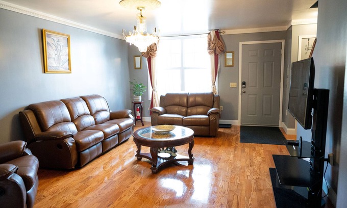 East New York House | Beautiful Newly Renovated One Family House