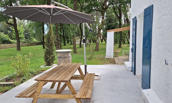 Breuillet House | Beautiful, peaceful family home set in 4300 m2 of parkland