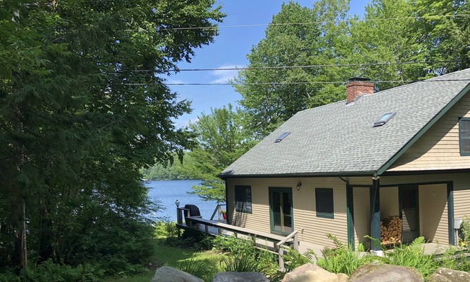 West Poland House | Beautiful Post and Beam on crystal clear Thompson Lake