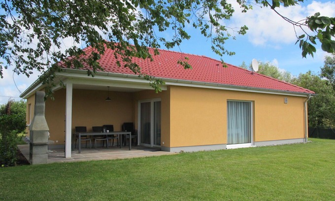Hessenburg House | Beautiful private villa for 6 guests with WIFI, TV and terrace