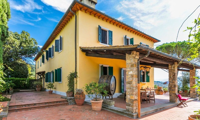 Pontassieve Villa | Beautiful private villa for 10 people with WIFI, TV, terrace and panoramic view
